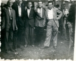 Grupo de amigos en las fiestas de L´Edrau,1960