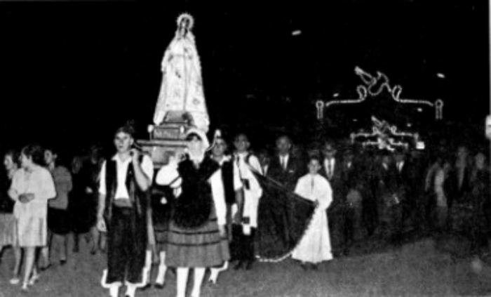 Procesión nocturna, Blimea 1968
